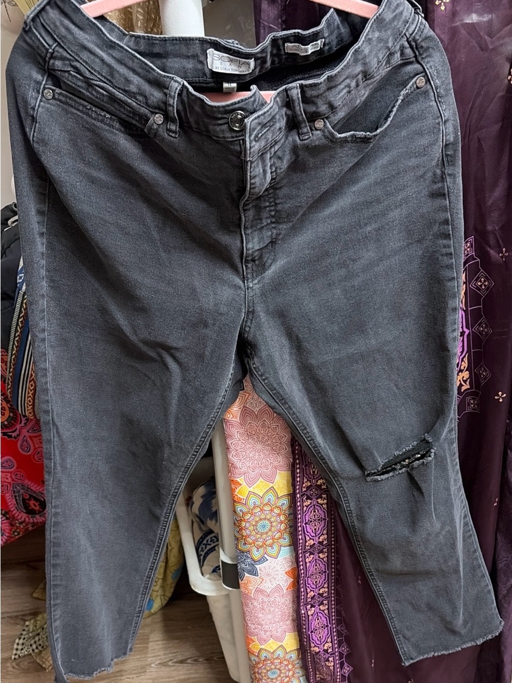 Sofia Vergara Adora black denim jeans curvy girlfriend distressed sz 14 evil eye